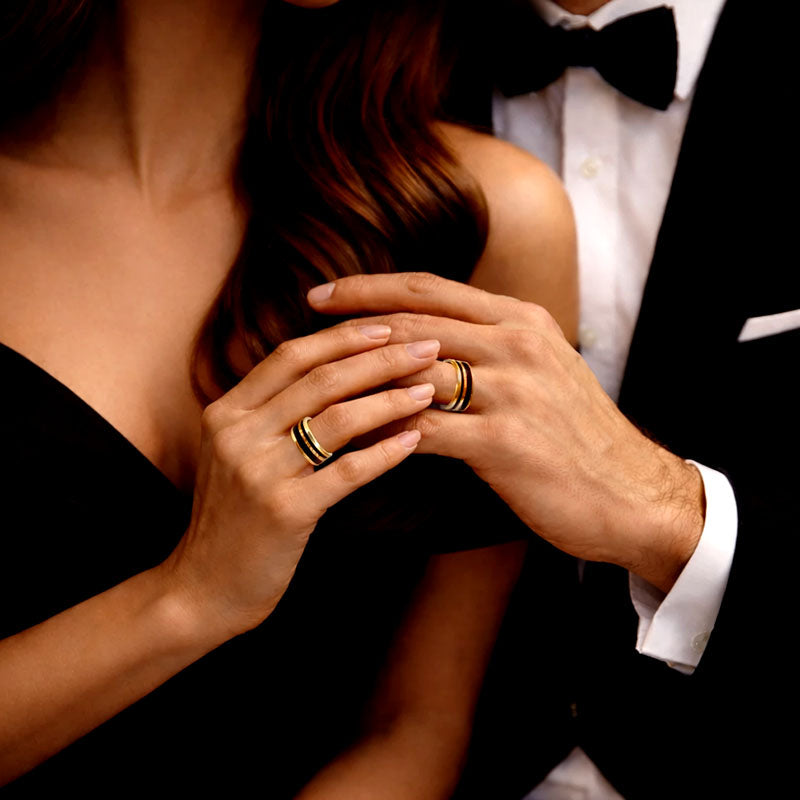 Aliancas autorais com acabamento premium de ouro 18k com jaspe natural premium