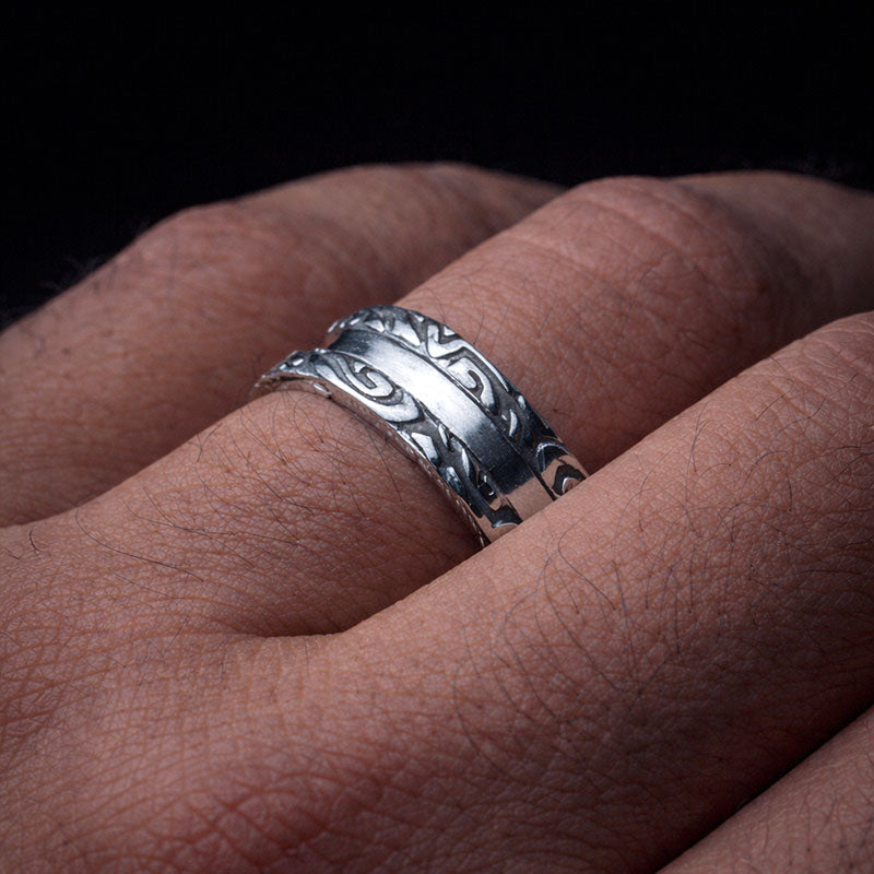 Anel de prata vikings em prata 950 feito artesanalmente com design exclusivo
