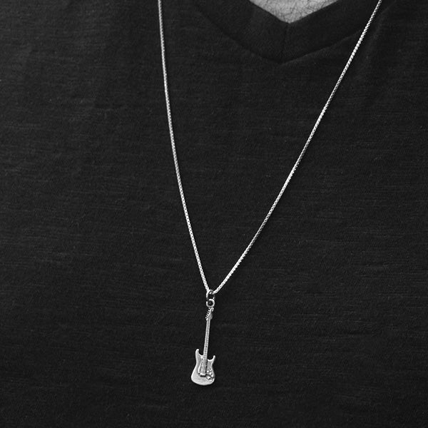 
                      
                        Pingente Jimi Hendrix em prata 950
                      
                    