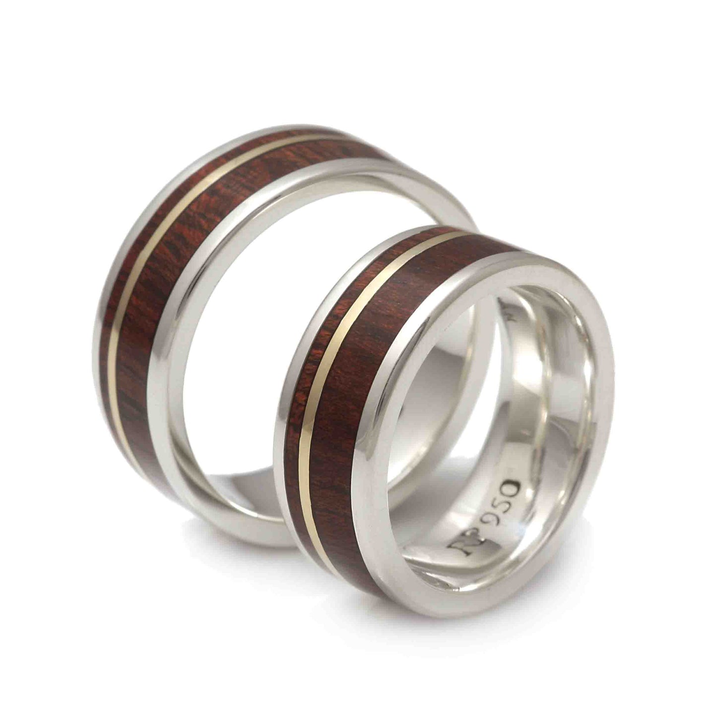 aliancas  em prata 950 com faixa central em ouro 18k pau brasil
