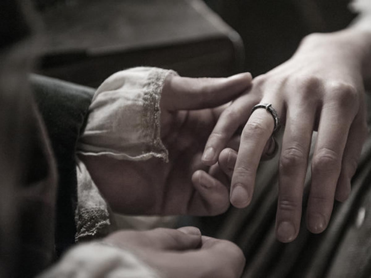 par de alianças outlander em prata 950 joias com inspiração histórica escocesa
