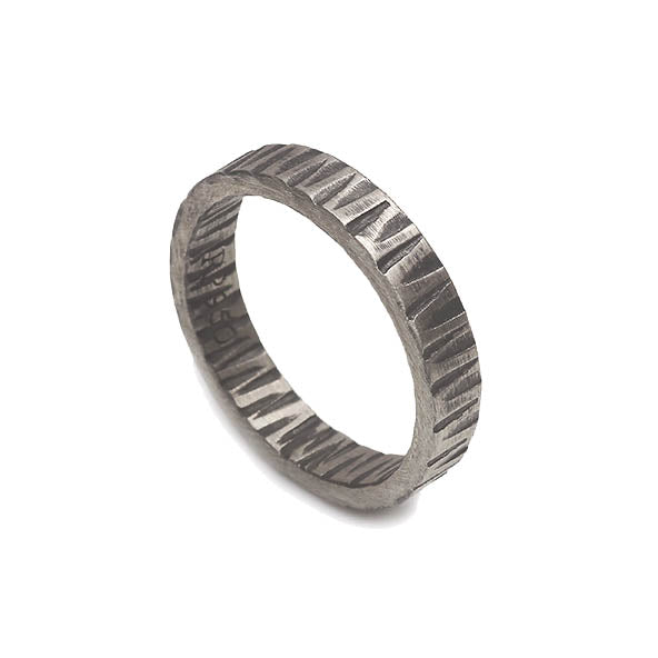 anel spartacus em prata 950 design autoral premium
