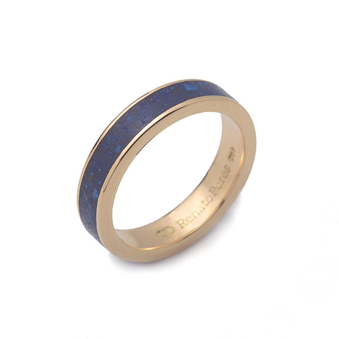 anel rp em ouro 18k com lapis lazuli joia premium polida
