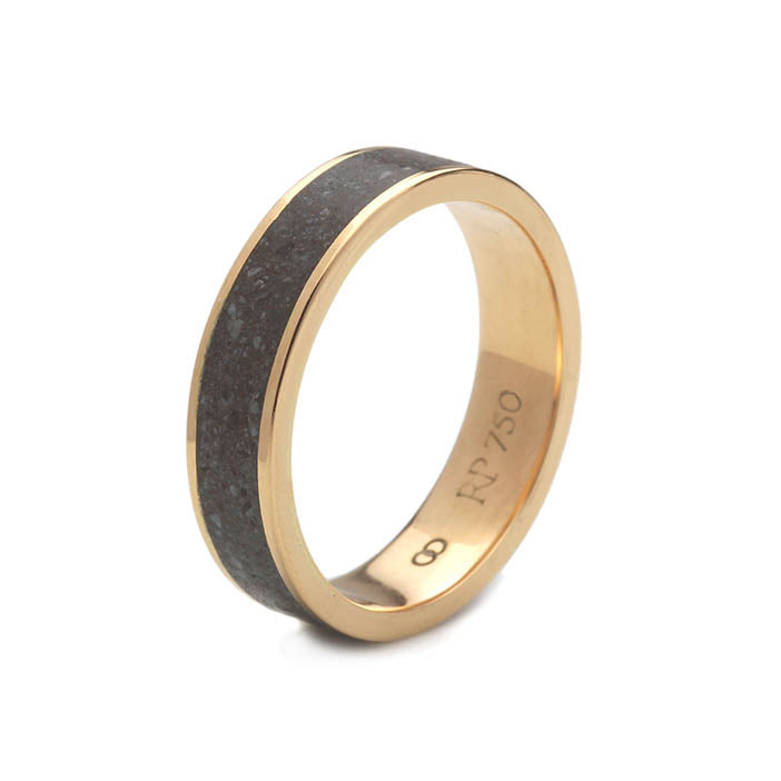 Anel Obsidiana em ouro
